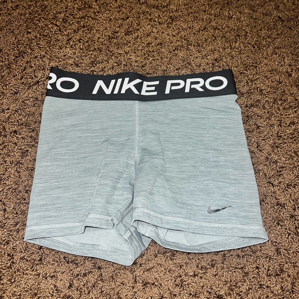 Nike Pro Heather Gray Training Shorts